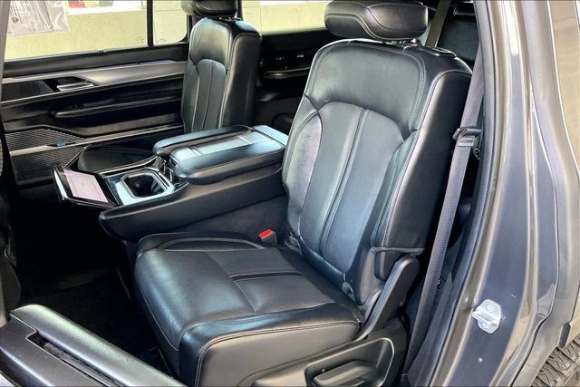 Used 2022 Jeep Grand Wagoneer Series I AWD/4WD image 25