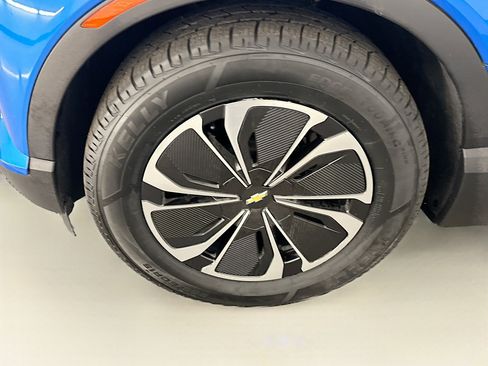 Used 2024 Chevrolet Blazer EV LT image 11