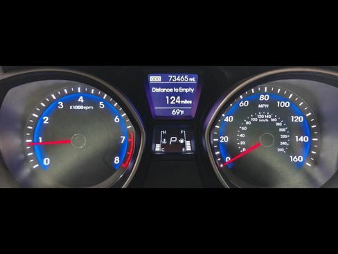 Used 2014 Hyundai Elantra GT FWD image 31