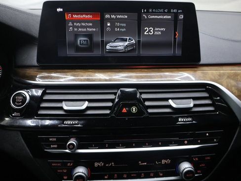 Used 2018 BMW 540i w/ M Sport Package image 20