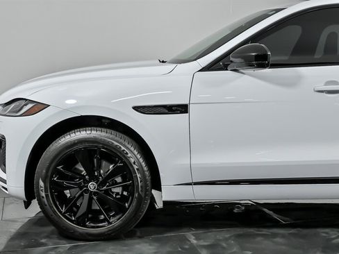 Used 2025 Jaguar F-PACE R-Dynamic S AWD/4WD image 6