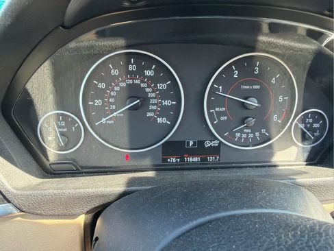 Used 2018 BMW 328d xDrive Sedan w/ Convenience Package AWD/4WD image 9