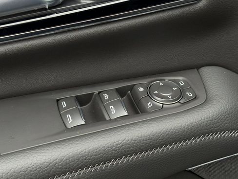 New 2026 GMC Yukon XL Denali AWD/4WD image 11