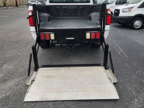Used 2016 Ford F250 XL w/ Power Equipment Group RWD image 8