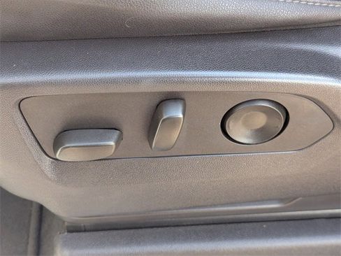 Used 2024 GMC Sierra 1500 SLT image 23