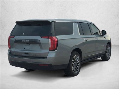 Used 2023 GMC Yukon XL Denali Ultimate image 5