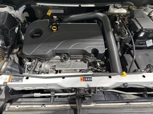 Used 2024 Chevrolet Equinox RS AWD/4WD image 21