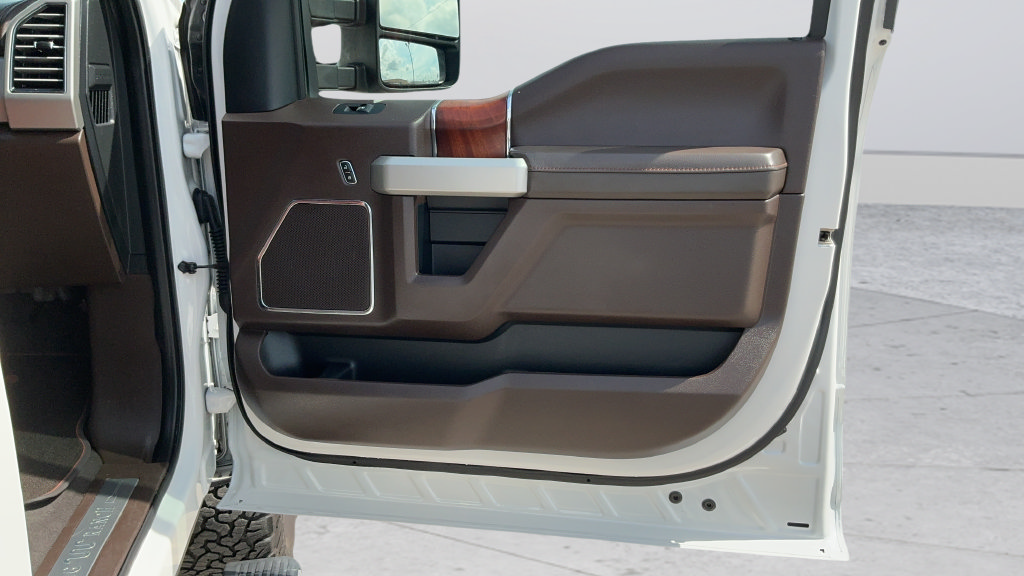 Used 2019 Ford F250 King Ranch w/ King Ranch Ultimate Package AWD/4WD image 23