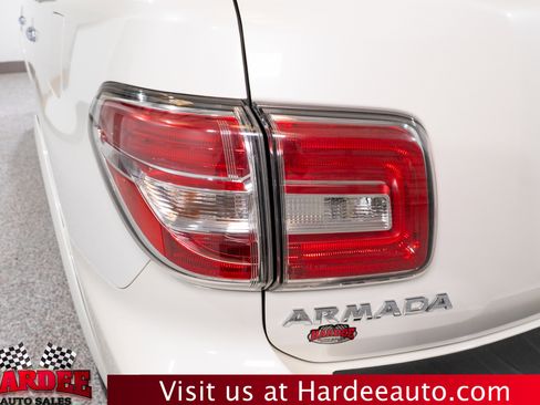 Used 2019 Nissan Armada Platinum w/ Captain's Chairs Package image 9