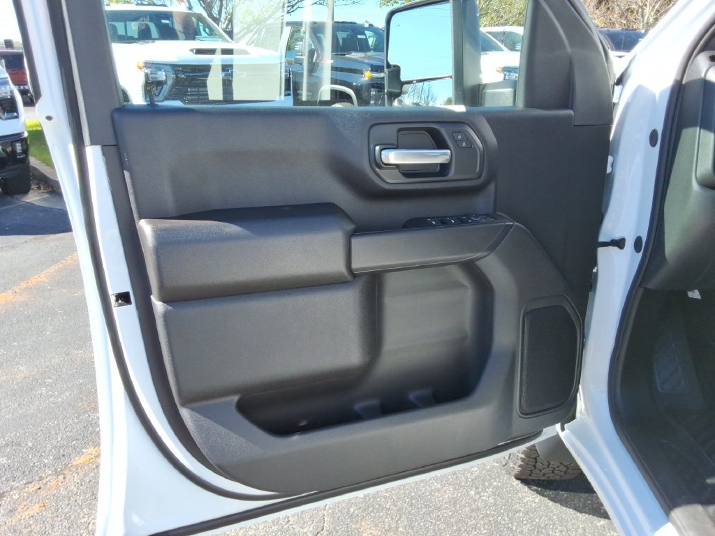 New 2026 Chevrolet Silverado 2500 Custom w/ Custom Value Package AWD/4WD image 19