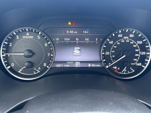 Used 2022 Nissan Armada SL image 18