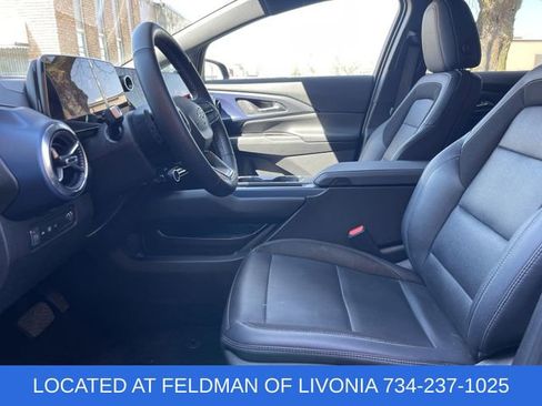 Certified 2024 Chevrolet Equinox EV LT FWD image 18
