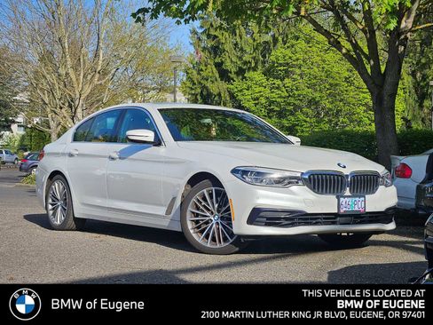 Used 2019 BMW 540i w/ Executive Package RWD image 1