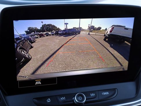 Used 2025 Chevrolet Blazer LT image 24