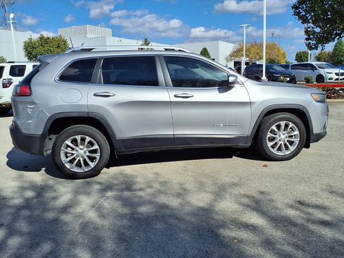 Used 2019 Jeep Cherokee Latitude w/ Popular Appearance Group image 24