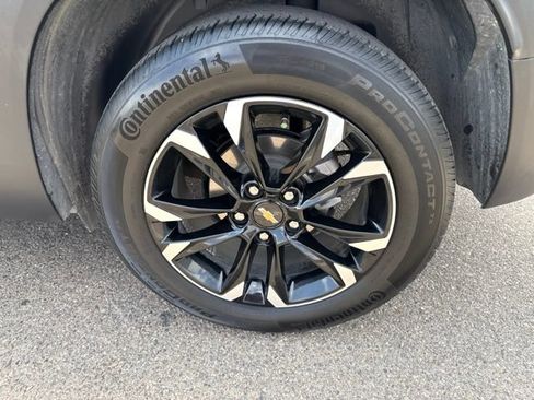 Used 2023 Chevrolet TrailBlazer LT w/ Convenience Package FWD image 17