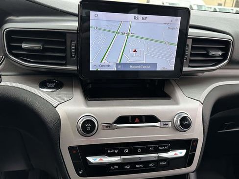 Used 2023 Ford Explorer XLT w/ Equipment Group 202A image 19