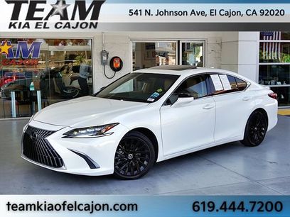 Used 2024 Lexus ES 300h Ultra Luxury w/ Accessory Package (Z2)