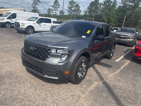 Used 2025 Ford Maverick XLT w/ XLT Luxury Package FWD image 3