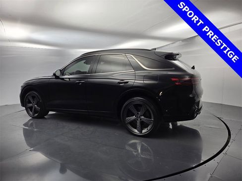 Used 2023 Genesis GV70 3.5T Sport w/ Sport Prestige Package image 8