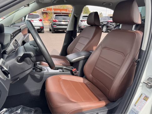 Used 2021 Volkswagen Passat 2.0T SE image 9