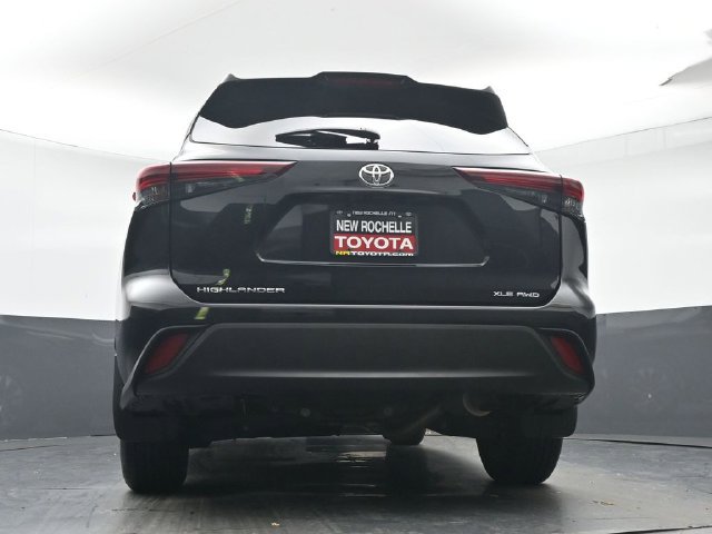 Used 2025 Toyota Highlander XLE AWD/4WD image 33