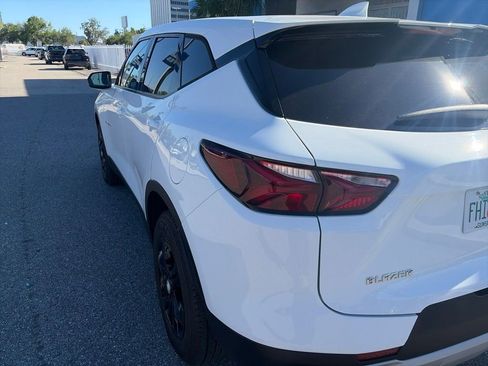 Used 2022 Chevrolet Blazer LT FWD image 8