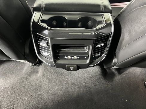 Used 2019 RAM 1500 Laramie image 40