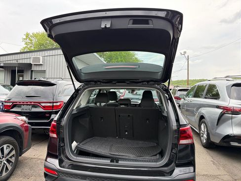 Used 2024 Volkswagen Taos S AWD/4WD image 9