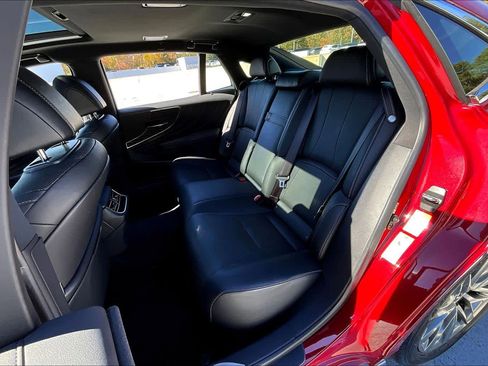 Used 2019 Lexus LS 500 image 19