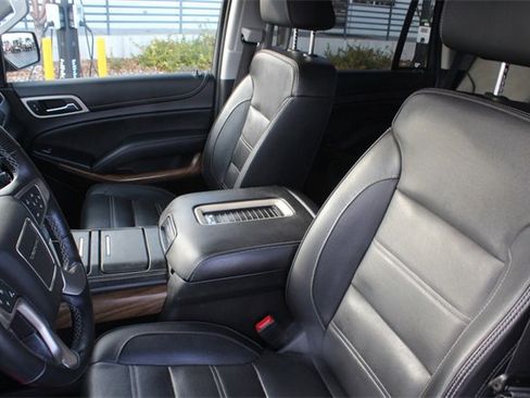 Used 2020 GMC Yukon Denali w/ Denali Premium Package image 11