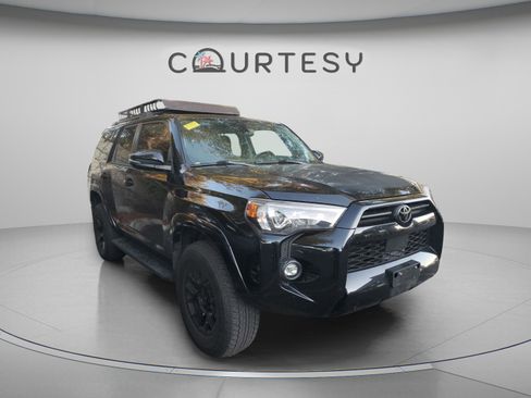 Used 2023 Toyota 4Runner SR5 Premium AWD/4WD image 19