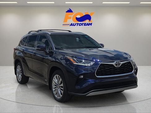 New 2026 Toyota Highlander Platinum AWD/4WD image 6