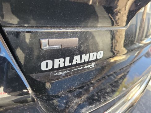 Used 2023 Jeep Grand Cherokee L Overland w/ Luxury Tech Group IV image 11