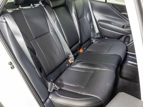 Used 2025 Subaru Outback Limited AWD/4WD image 46