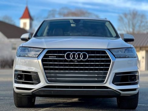 Used 2018 Audi Q7 3.0T Prestige w/ Prestige Package image 2