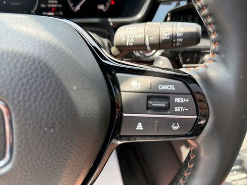 Used 2025 Honda CR-V Sport Touring image 21