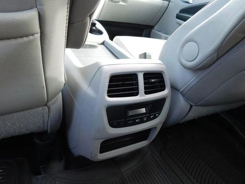 Used 2017 Honda Pilot EX-L image 14