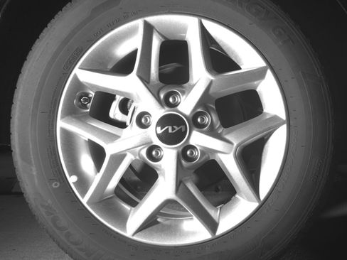 Used 2025 Kia Soul LX w/ LX Technology Package image 15