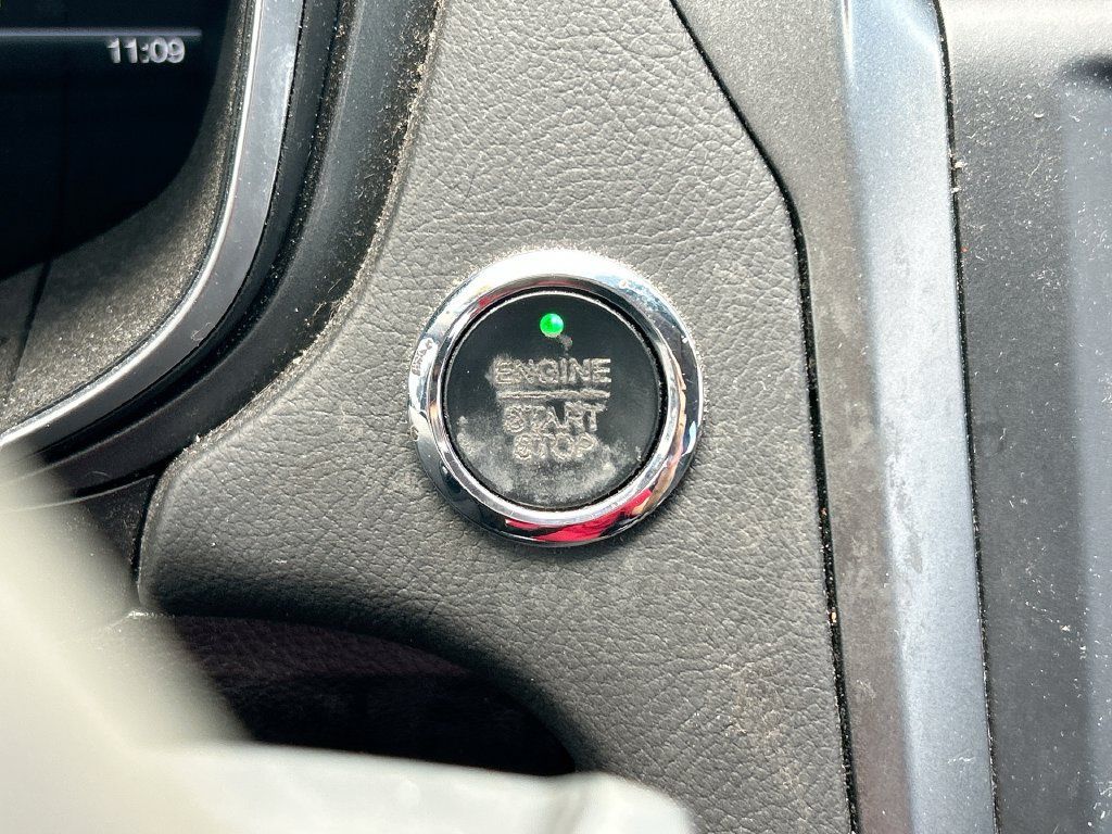 Used 2015 Ford Fusion Titanium FWD image 19
