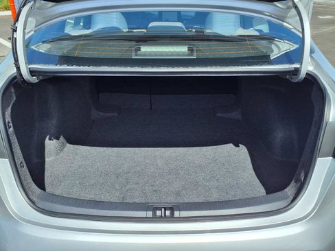 Used 2025 Toyota Corolla SE FWD image 18
