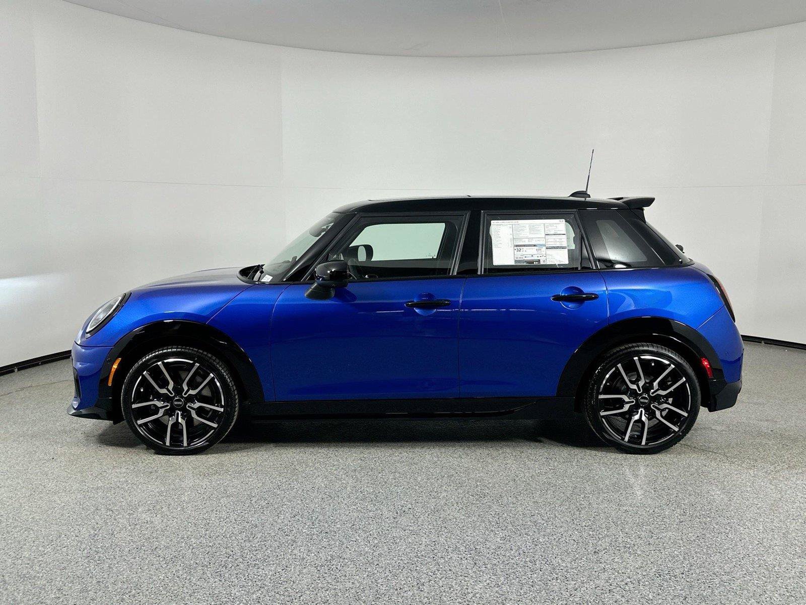 Used 2025 MINI Cooper S FWD image 8