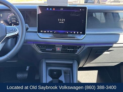 Used 2025 Volkswagen Tiguan SE image 15