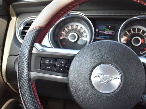 Used 2013 Ford Mustang GT Premium w/ Brembo Brake Pkg RWD image 21