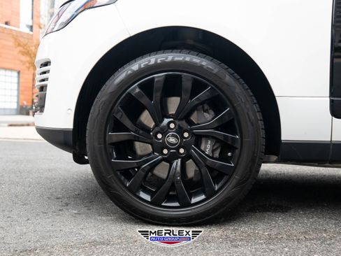 Used 2018 Land Rover Range Rover Supercharged image 9