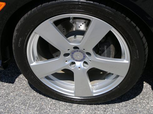 Used 2011 Mercedes-Benz E 350 Sedan image 14