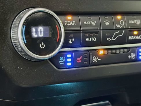 Used 2021 Ford Expedition Limited RWD image 26
