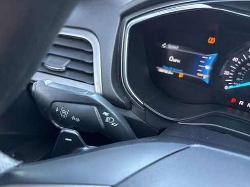 Used 2020 Ford Fusion SE AWD/4WD image 21