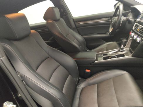 Used 2018 Honda Accord Sport image 21