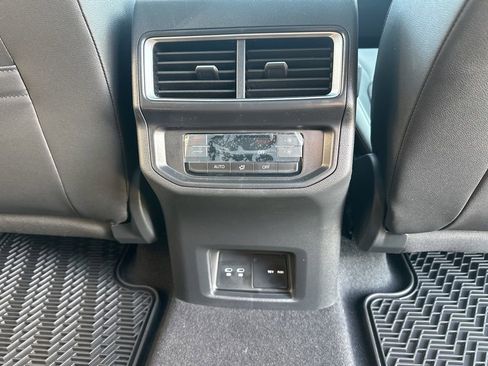 New 2026 Volkswagen Atlas Peak Edition AWD/4WD image 32